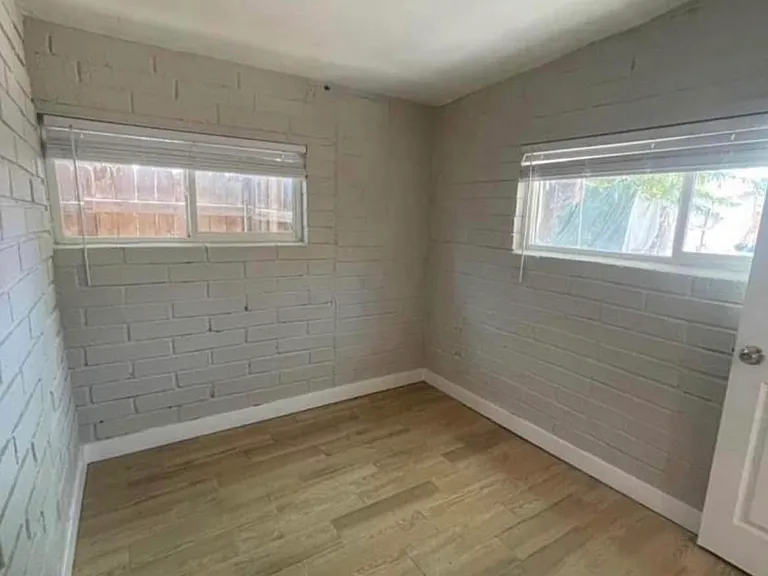 2341 W Yuma St #2 — Photo 4