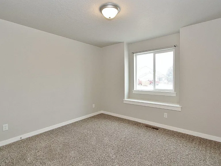 302 Rio Grande Ct — Photo 16