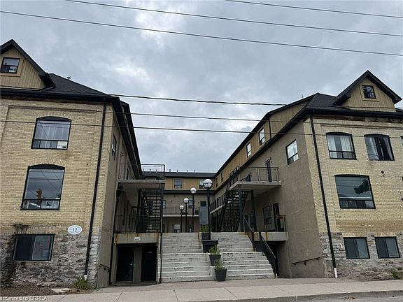 2nd image of 12 Bridgeport Rd E #18
