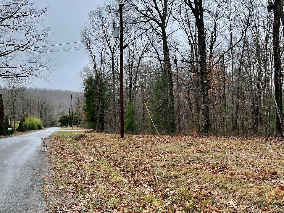 1st image of 60 Laurel Dr
