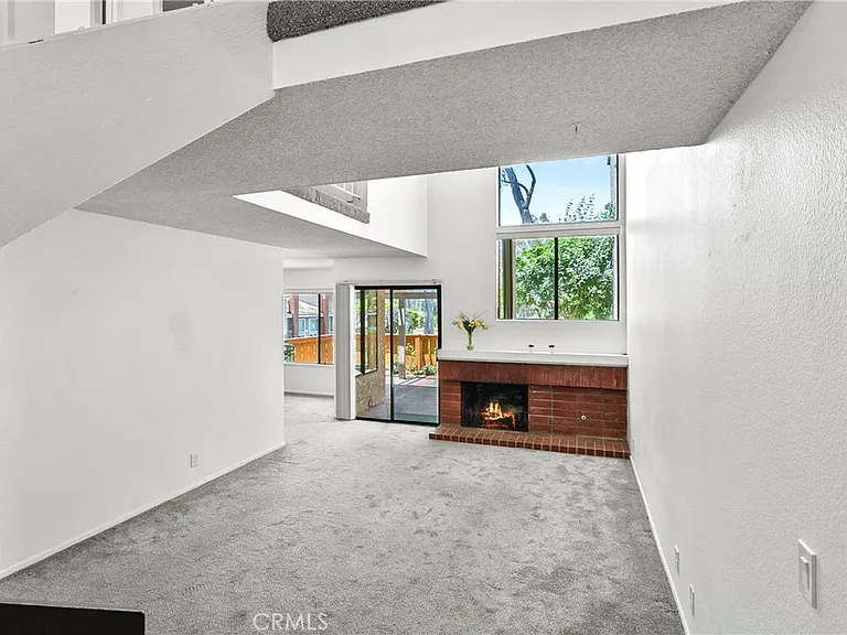 6516 E Camino Vis #1 — Photo 2