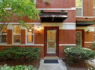 533 Chicago Ave #D, Evanston, IL 60202