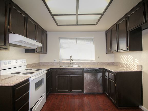 4th image of 8148 San Remo Way