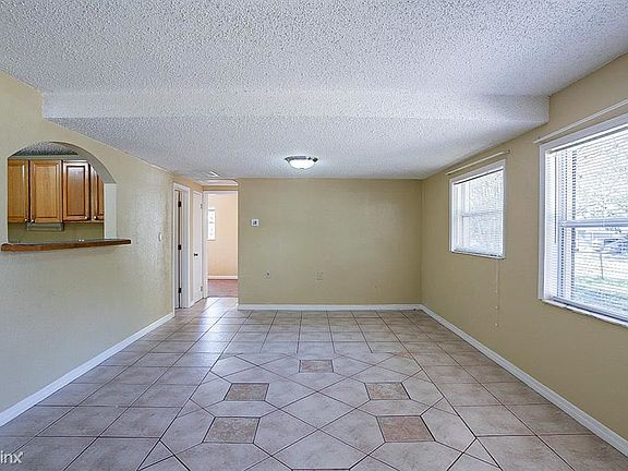 3rd image of 225 S Apollo Dr