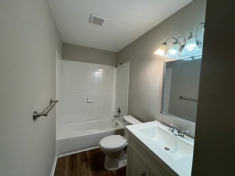 934 Joseph E Boone Blvd NW — Photo 8