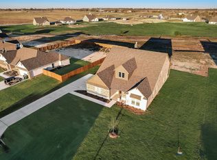 129 Red Cliff Ct, Rhome, TX 76078