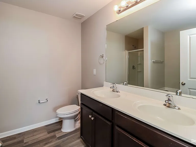 4516 Jersey St — Photo 9