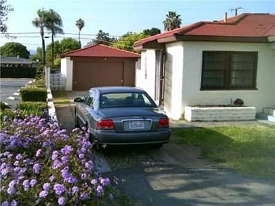 2nd image of 936 E Grand Ave