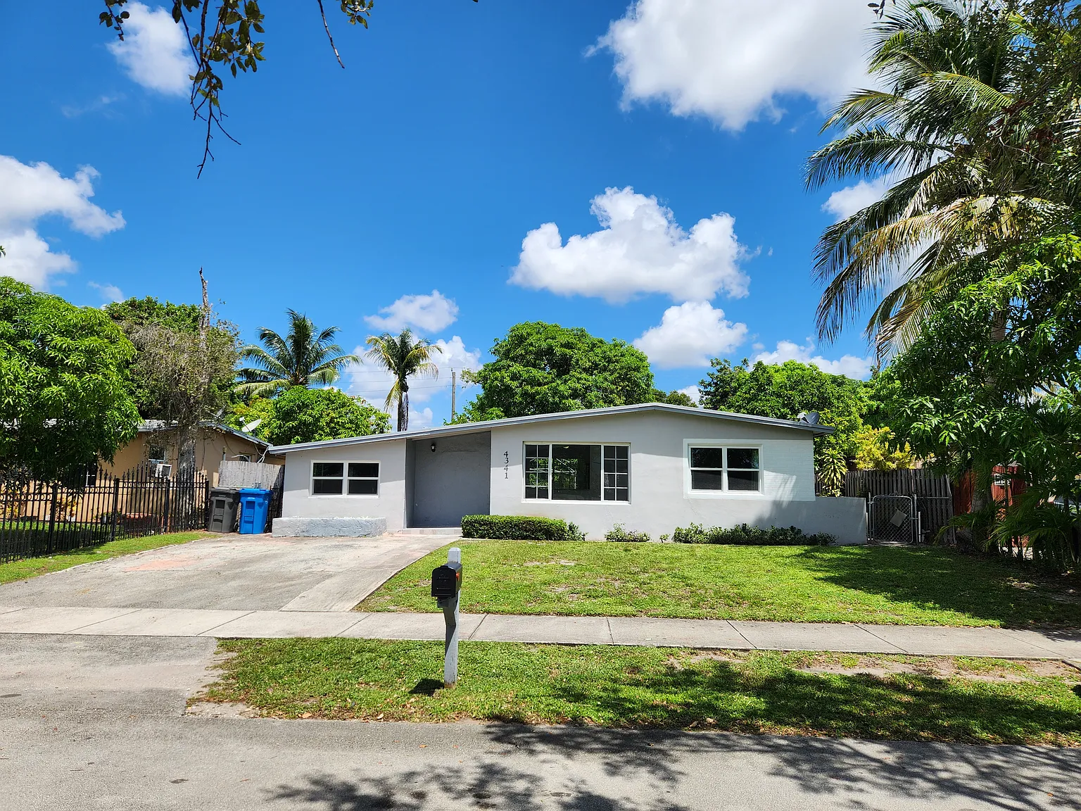 3 bed, 1800 sqft, $2,750 — Photo 2