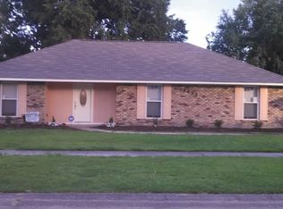 10832 Cedar Bend Ave, Baton Rouge, LA 70814