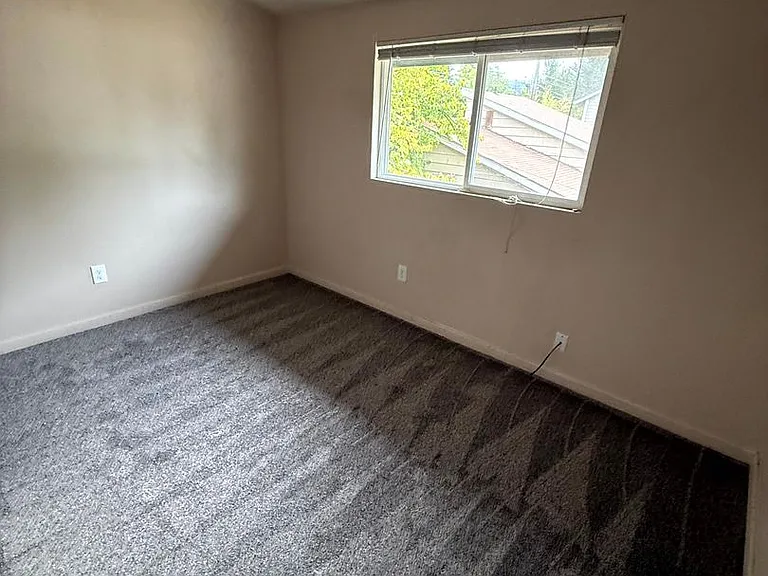 2523 Kincaid St — Photo 9