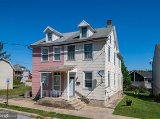 33 2nd St, Shillington, PA 19607