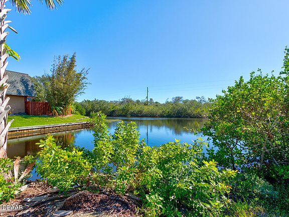 3rd image of 114 Cedar Dunes Dr