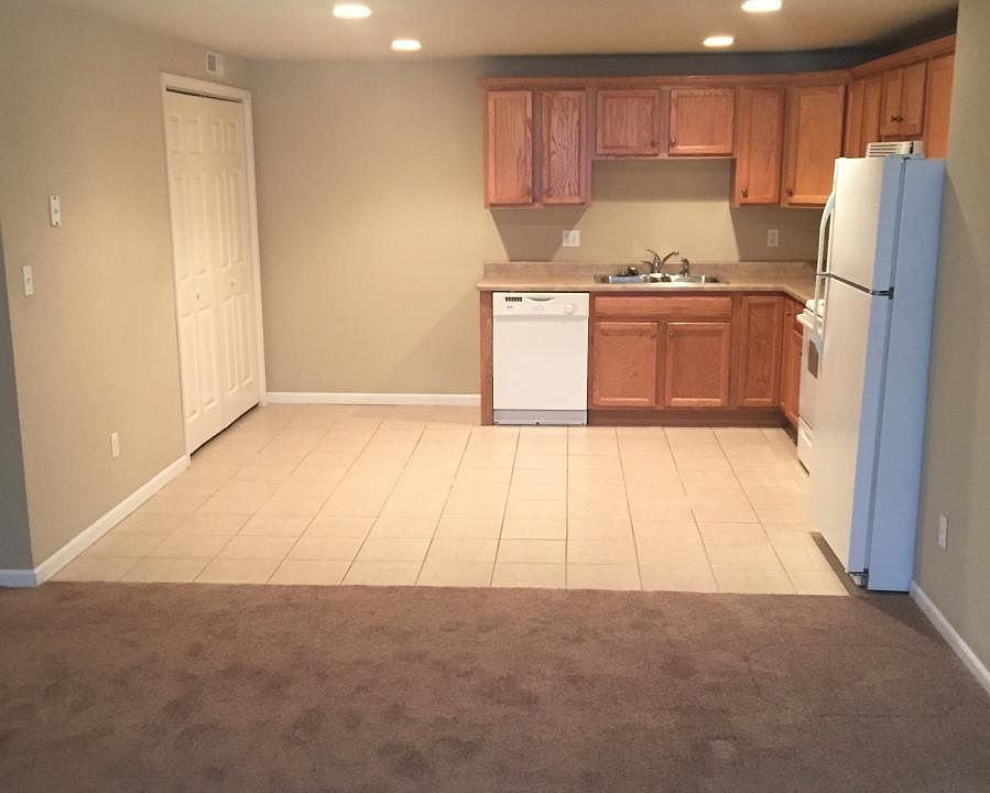 2nd image of 125 Evanlee Ct APT C