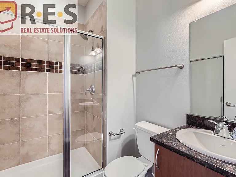 2708 Blake St — Photo 17