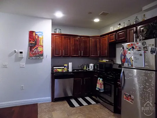 Rented by Blue Egg Realty Corp | media 42