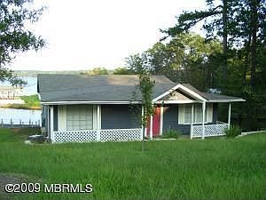 2nd image of 8928 Fulton Dr