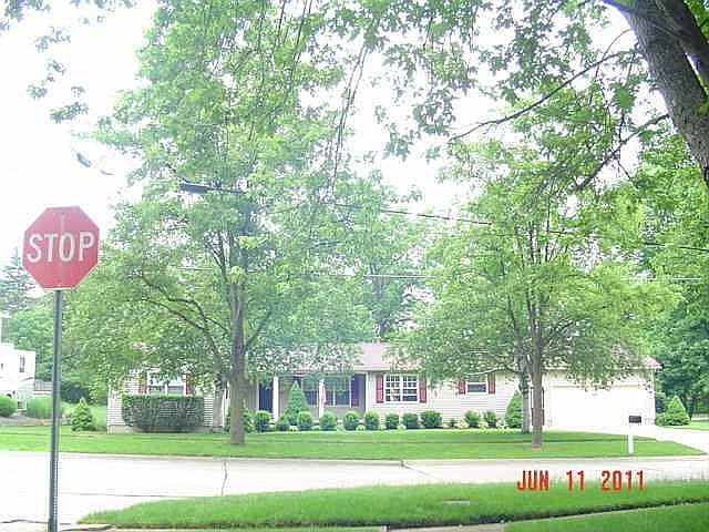 1st image of 987 Damon Dr