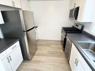 555 Oak St APT 301, Glendale, CA 91204
