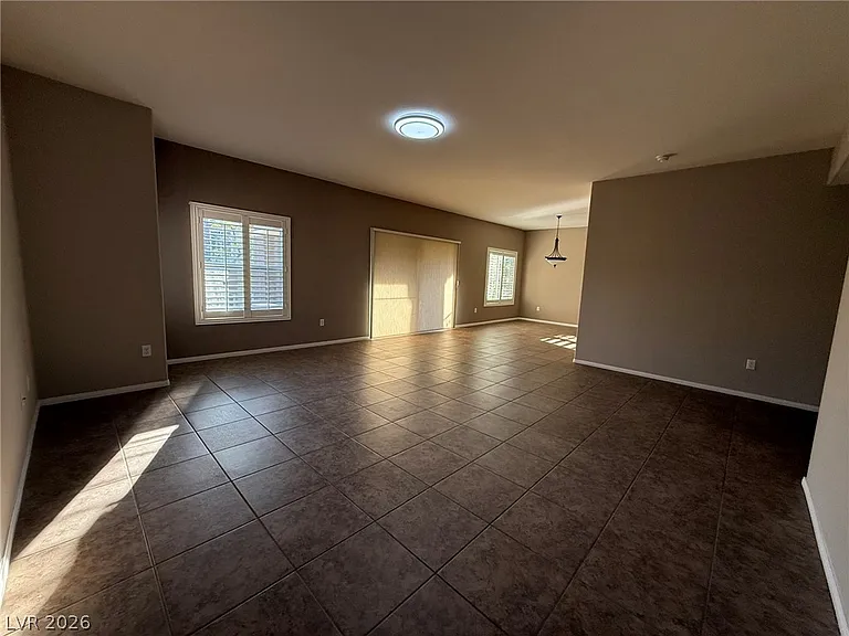 825 Canterra St #2060 — Photo 7