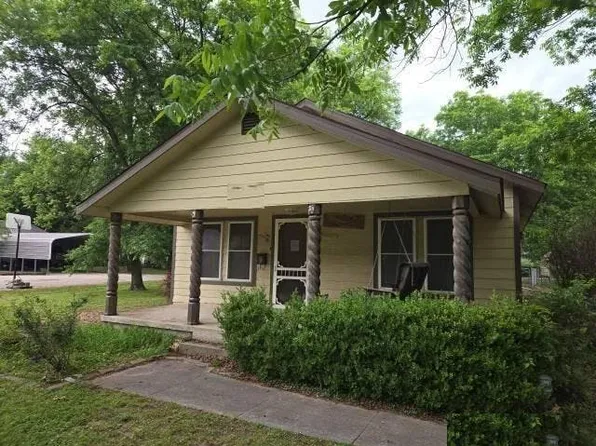 300 S 7th St, Davis, OK 73030