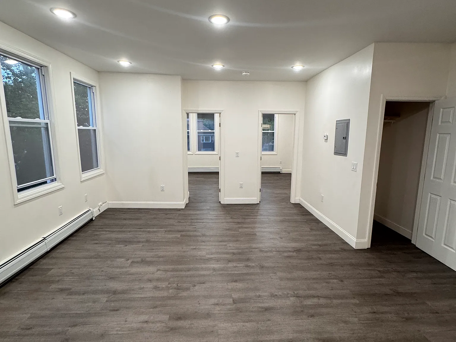 2 bed, $1,975 — Photo 4