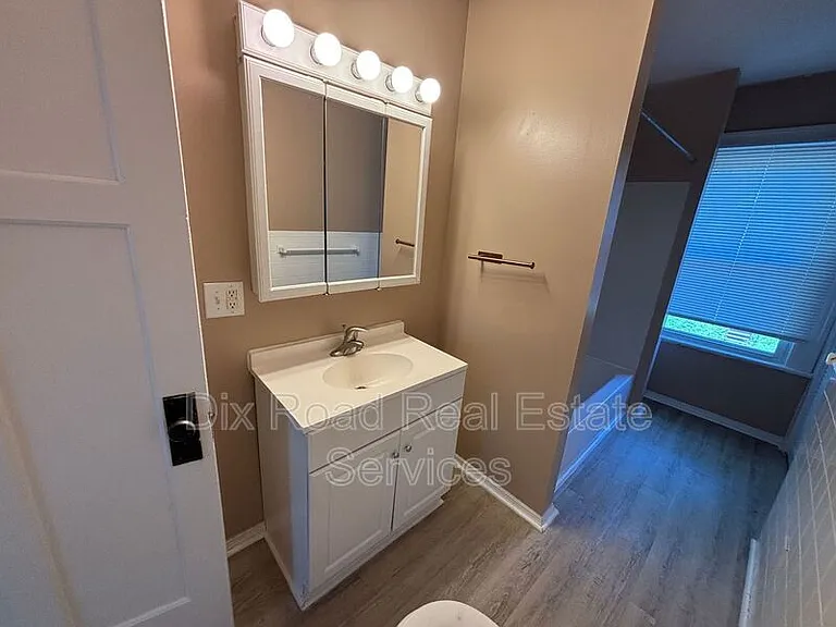 217 Fernwood Ave — Photo 17