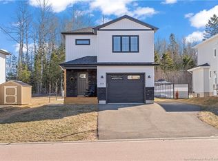 334 Lorette, Moncton, NB E1A8M4