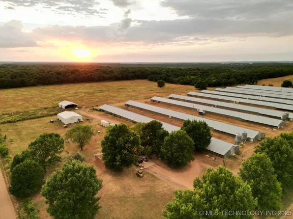 68400 E 330th Rd, Jay, OK 74346