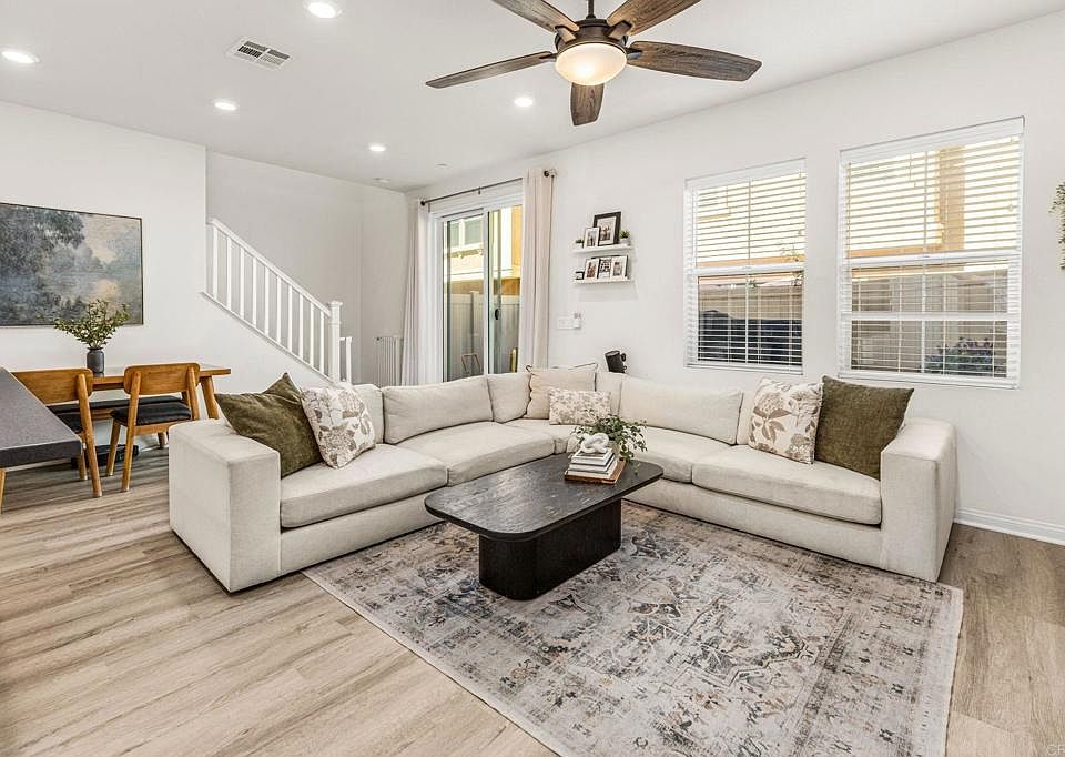 1st image of 1374 Palo Verde Way