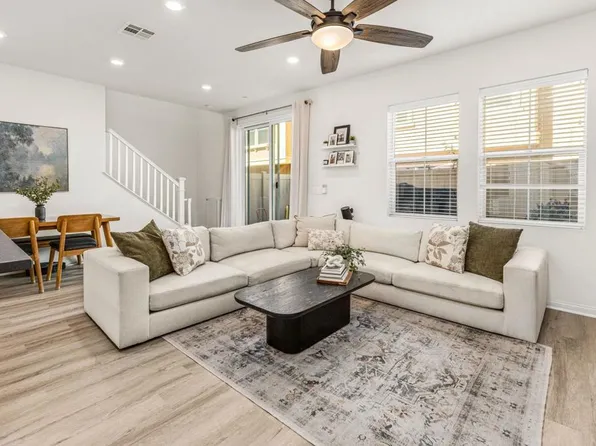 1374 Palo Verde Way, Vista, CA 92083