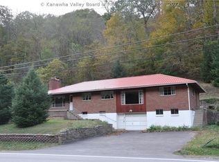 3229 Short Creek Rd, Racine, WV 25165