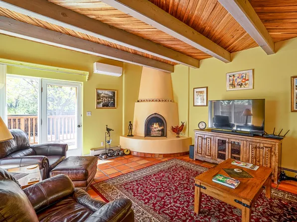 2920 Plaza Blanca, Santa Fe, NM 87507