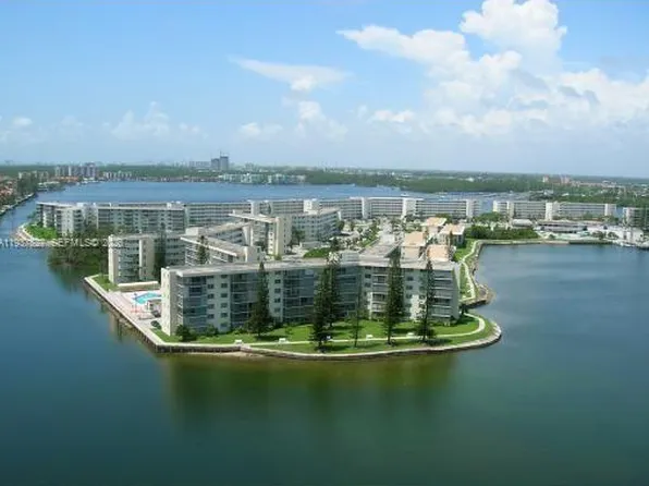 2949 Point East Dr APT B304, Aventura, FL 33160