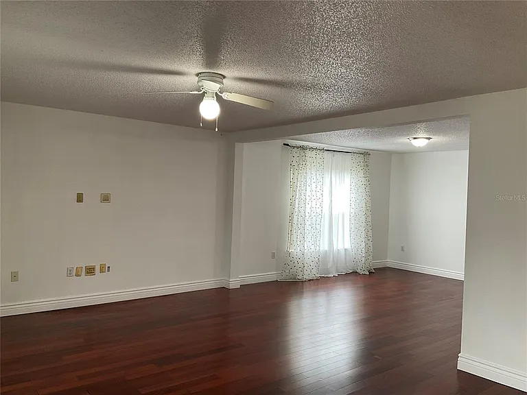 10318 Laxton St — Photo 9