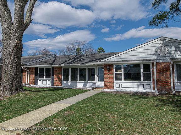 3rd image of 369 C Portsmouth Drive #C