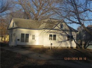 720 N Cherry St, Ottawa, KS 66067