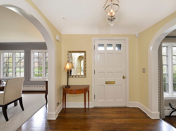 3rd image of 522 Kenilworth Ave