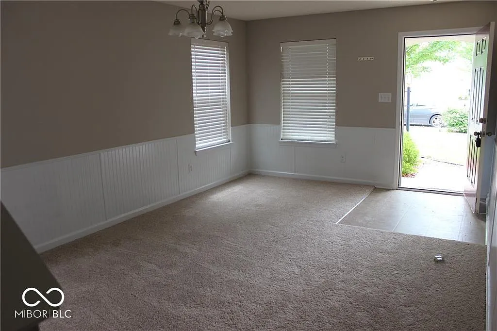 3 bed, 2.5 bath, 1992 sqft, $2,150 — Photo 4