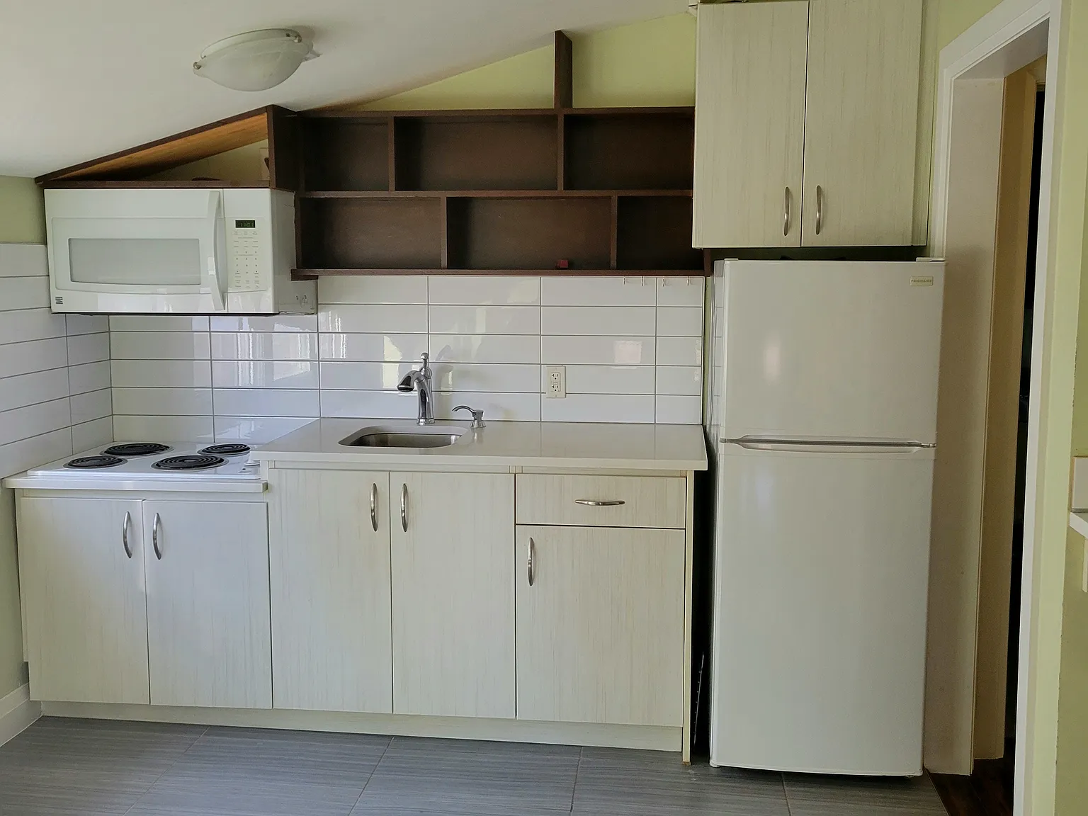 2 bed, 800 sqft, $1,700 — Photo 3