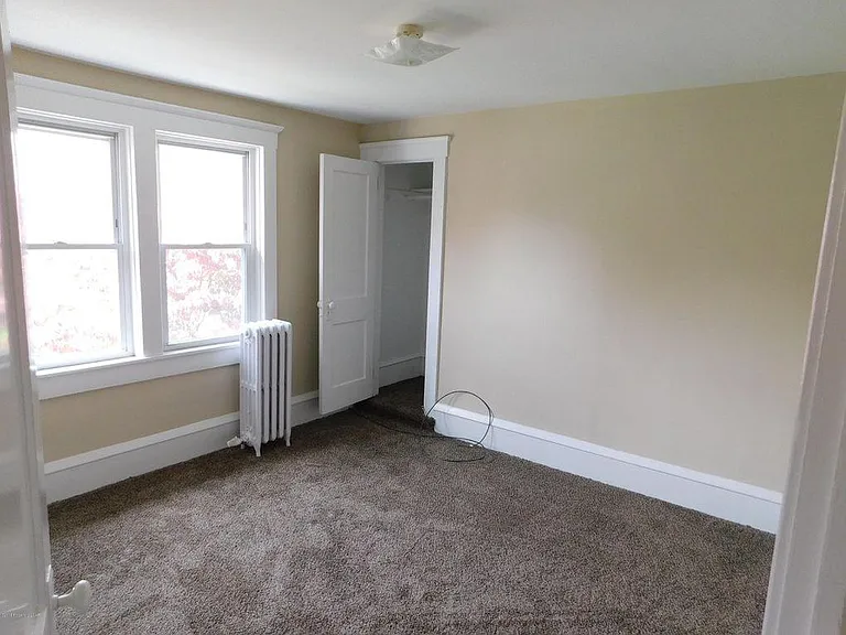 270 Wright Ave — Photo 8