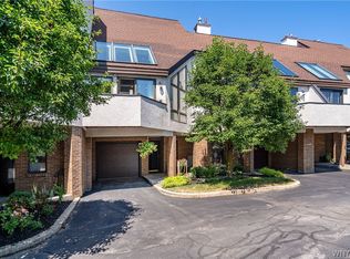 15 Harbour Pointe Cmn, Buffalo, NY 14202