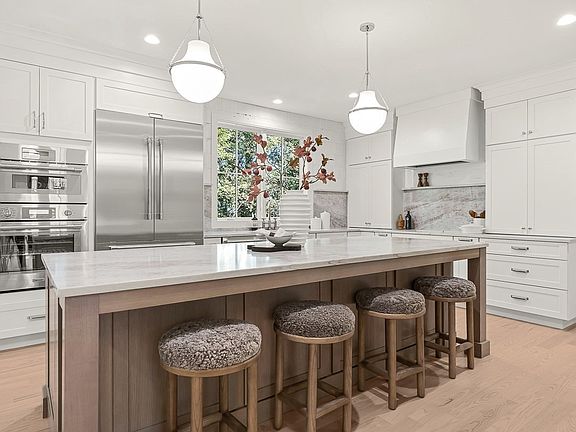3rd image of 39 Macarthur Rd