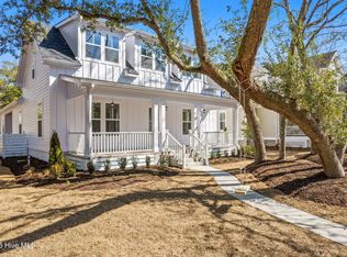 9132 E Lake Rd, Calabash, NC 28467