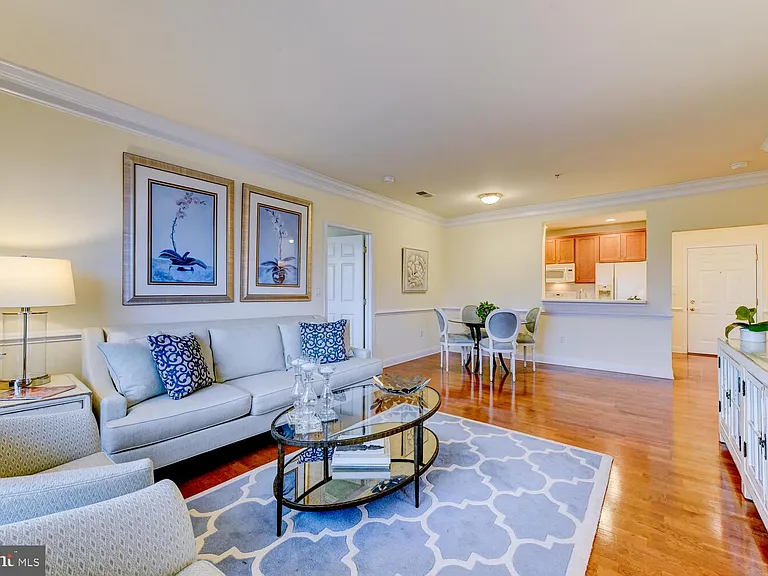 100 Middlesex Blvd #211 — Photo 10