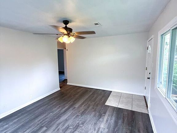 4th image of 3103 Grasmere Ave