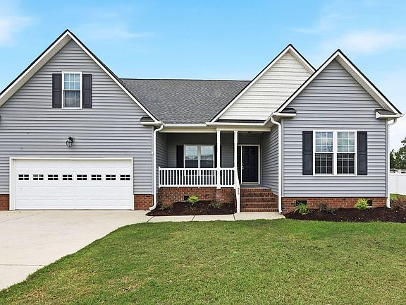 2nd image of 618 Broadmoor Court