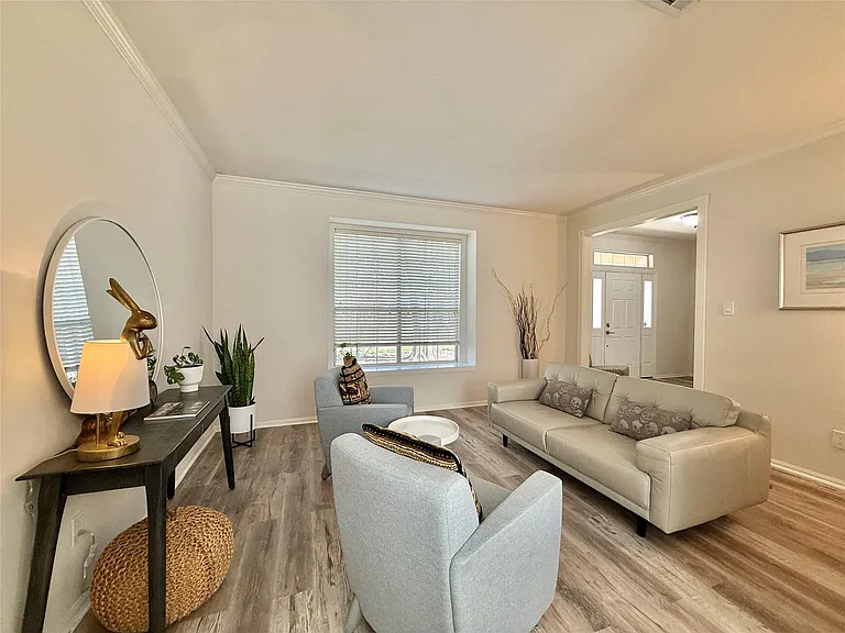2 Twin Feather Pl — Photo 6