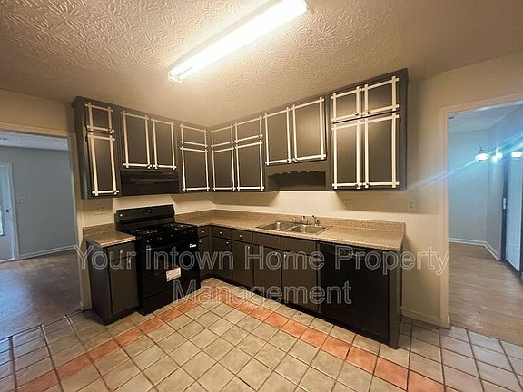 5th image of 4454 Blackbirch Ln