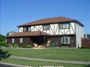 205 Fairway Dr, Meriden, CT 06450